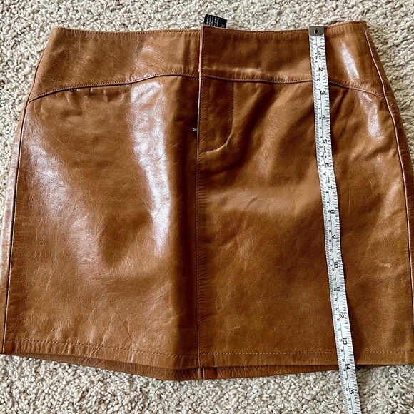 Leather skirt - Picture 3 of 5